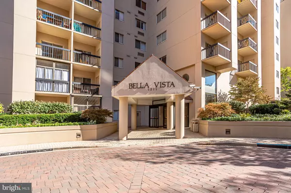 Arlington, VA 22202,1211 S EADS ST #1704