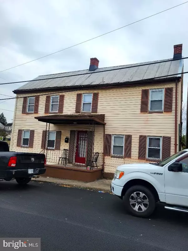 256 E LIBERTY ST, Martinsburg, WV 25404