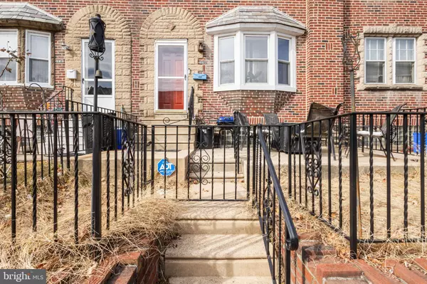 Philadelphia, PA 19120,5920 LAWNDALE ST