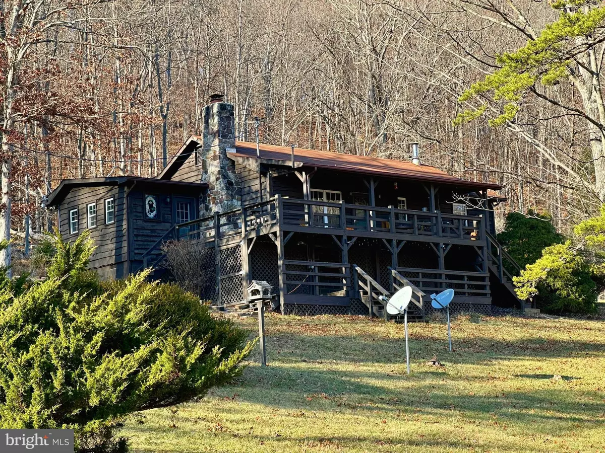 Cabins, WV 26855,7540 SMOKE HOLE RD