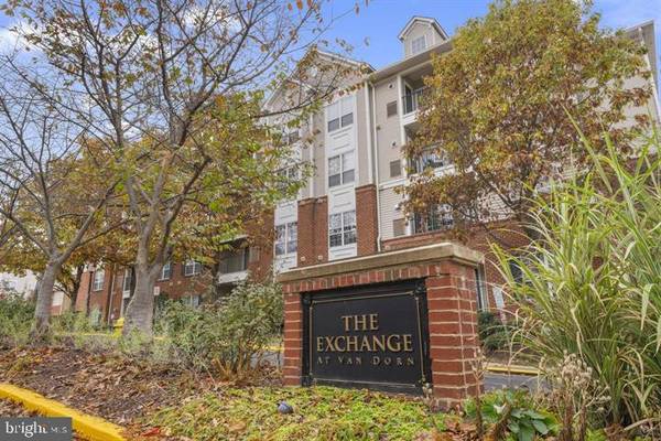 Alexandria, VA 22304,4862 EISENHOWER AVE #363