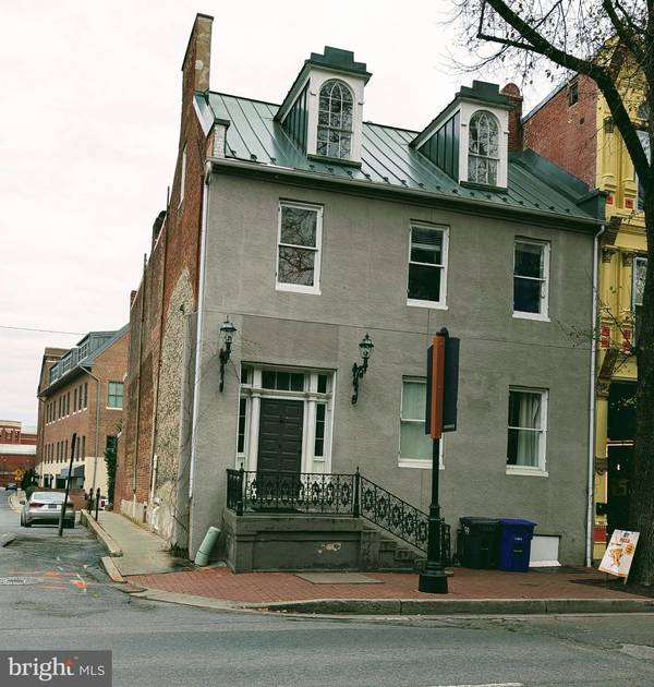 34 S MARKET ST, Frederick, MD 21701