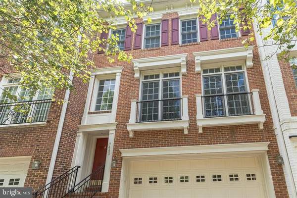 7443 CARRIAGE HILLS DR, Mclean, VA 22102