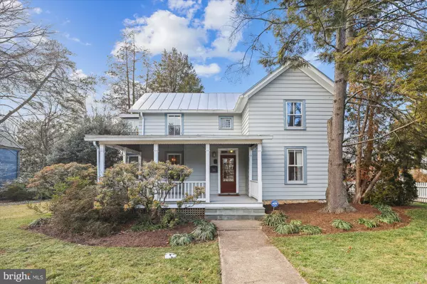 543 GREAT FALLS ST, Falls Church, VA 22046