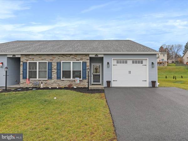 11330 GULF DR, Waynesboro, PA 17268