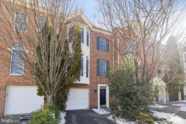 4 WADDINGTON LN, Rockville, MD 20850