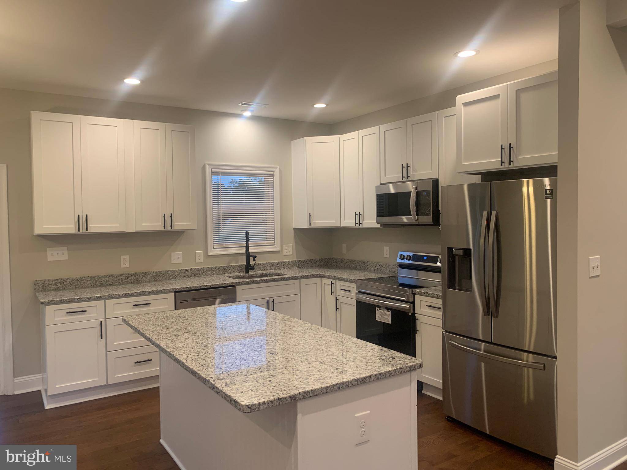 Colonial Beach, VA 22443,225 WILDWOOD RD