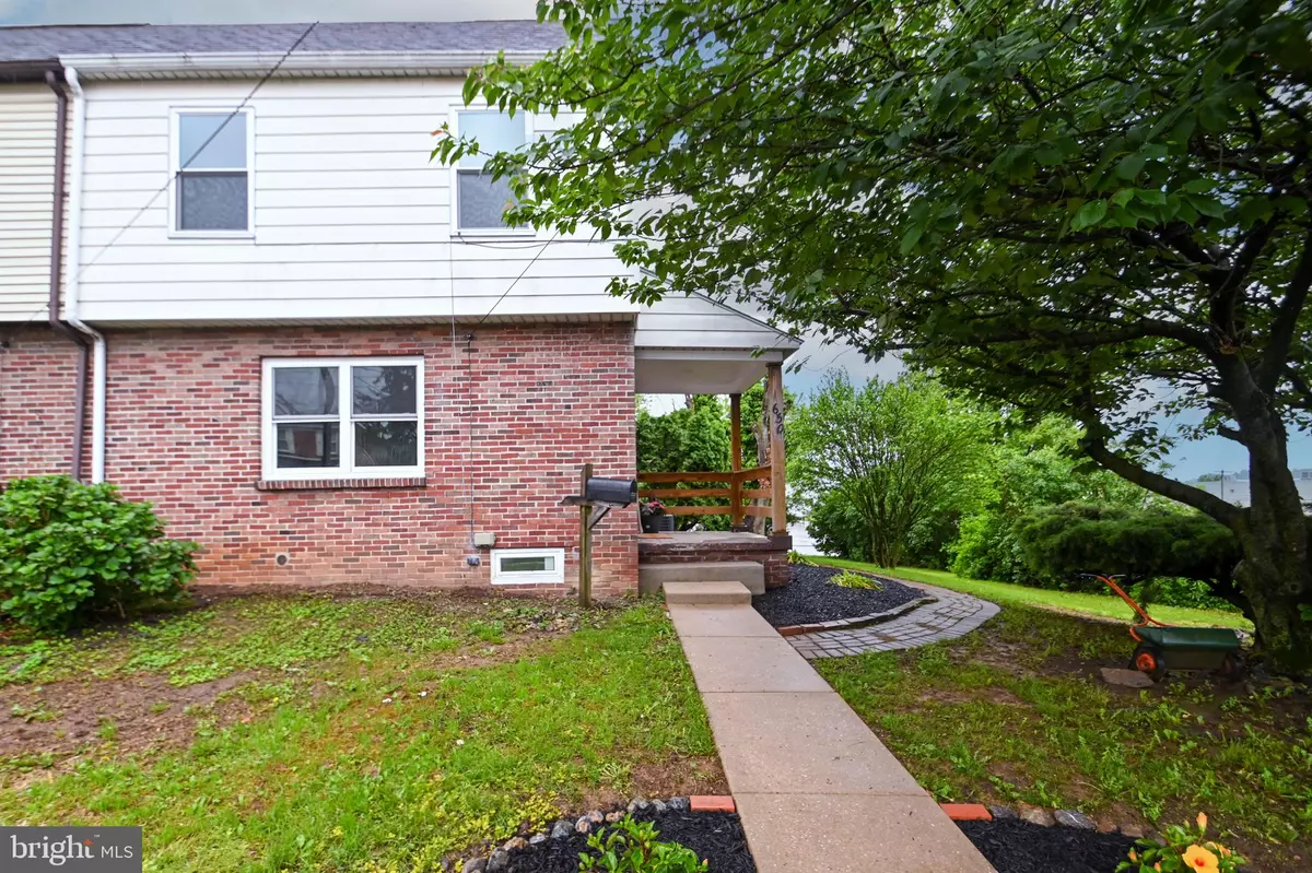 York, PA 17403,650 WINDSOR ST