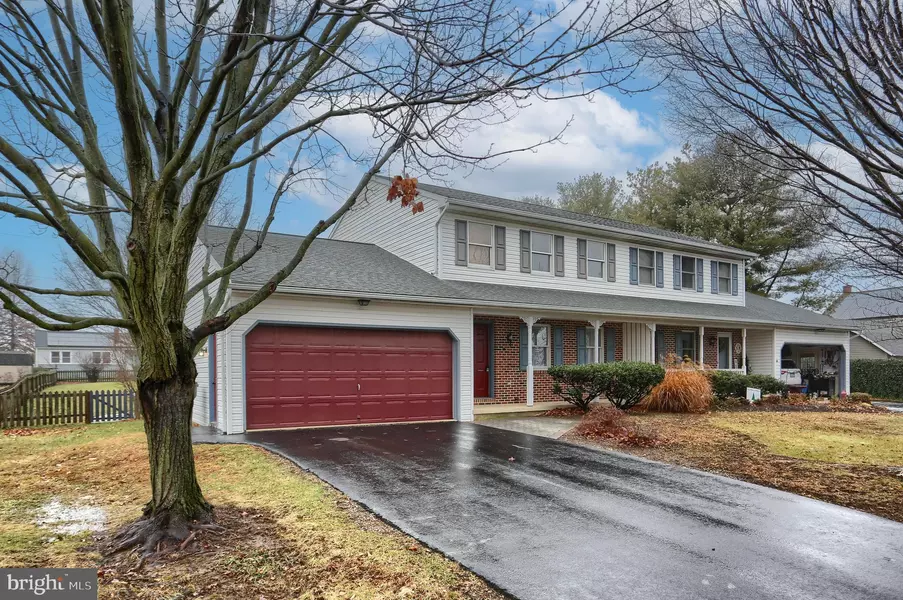 2 BRIAN DR, Lititz, PA 17543