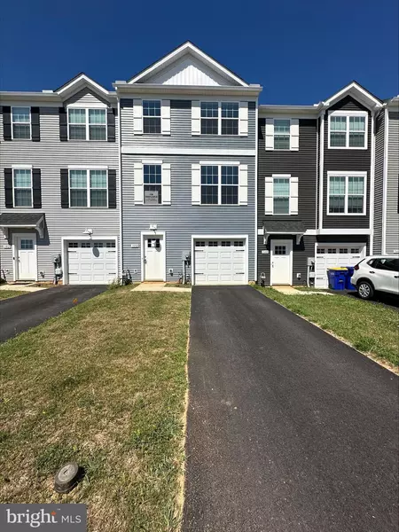 350 AVON DRIVE #270, Red Lion, PA 17356