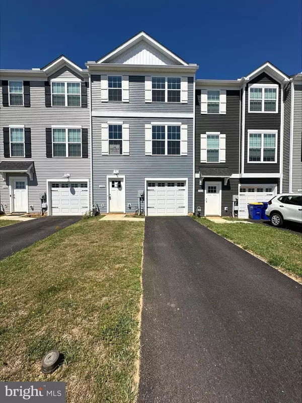 350 AVON DRIVE #270, Red Lion, PA 17356