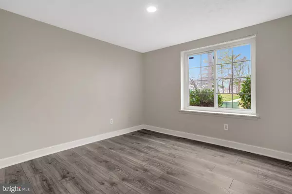 Alexandria, VA 22309,4300 BUCKMAN RD #D