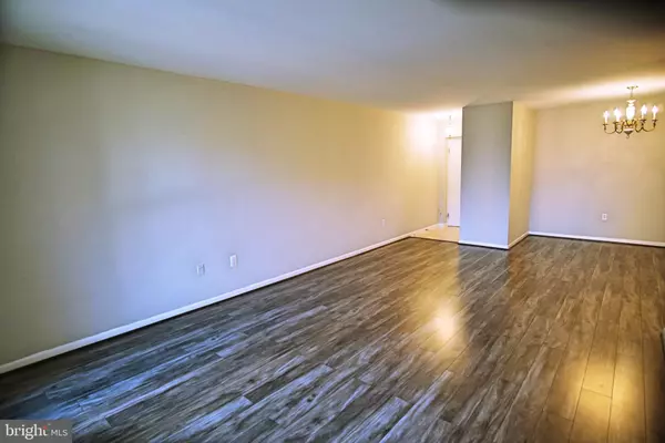 Pikesville, MD 21208,130 SLADE AVE #302