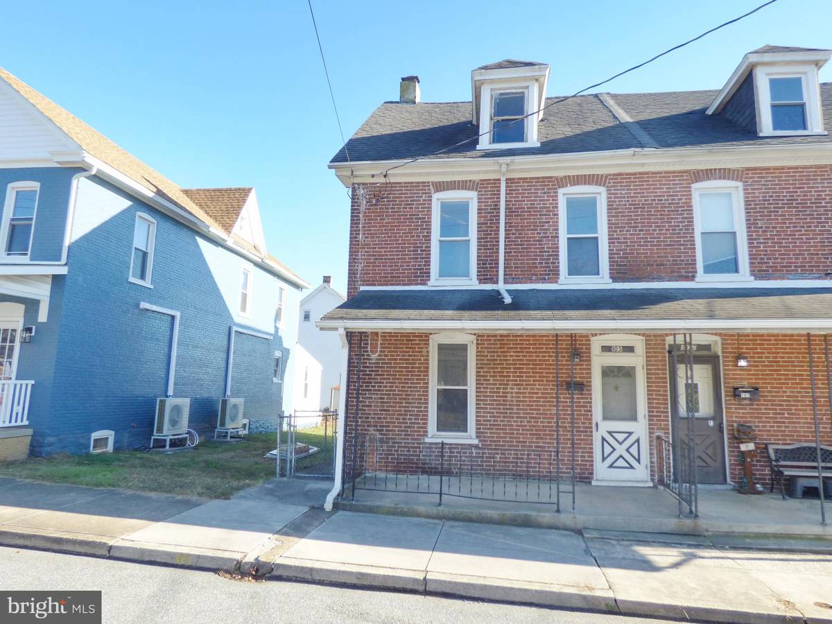 Waynesboro, PA 17268,105 FAIRVIEW AVENUE