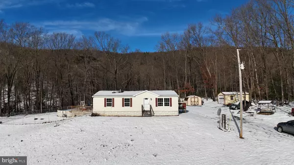 3427 BLACK LOG RD, Orbisonia, PA 17243