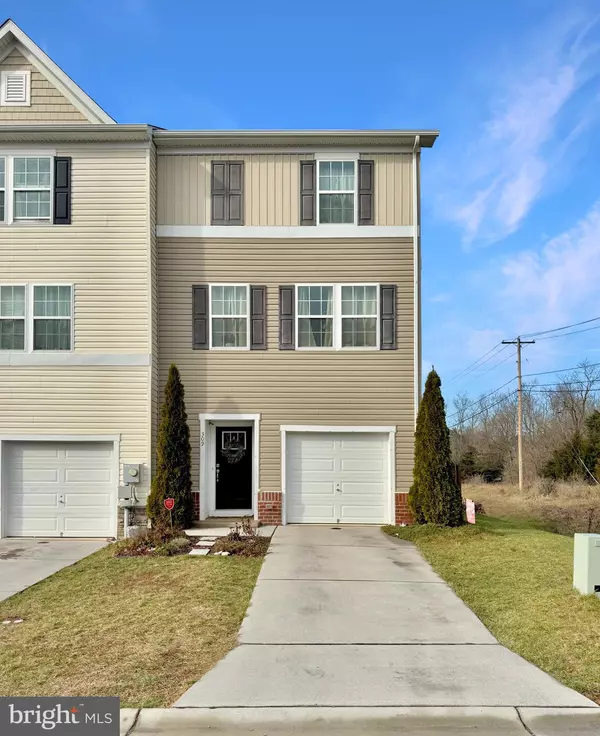 309 MAGELLAN DR, Martinsburg, WV 25404