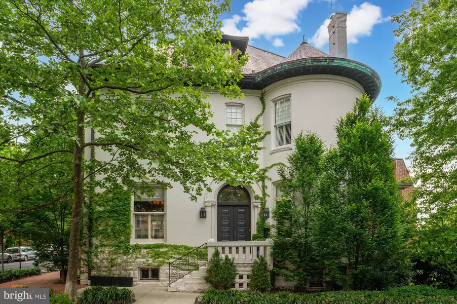 1823 PHELPS PL NW, Washington, DC 20008