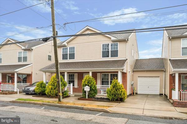 2005 W 4TH ST, Chester, PA 19013