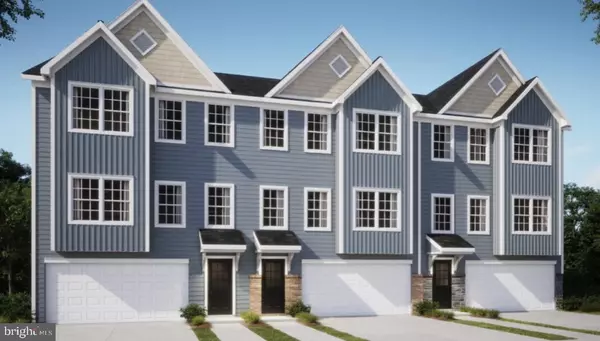 20 LYRIQ CT, Inwood, WV 25428