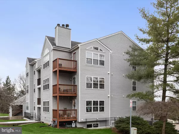 5650-H RINGWOOD DR #812, Halethorpe, MD 21227