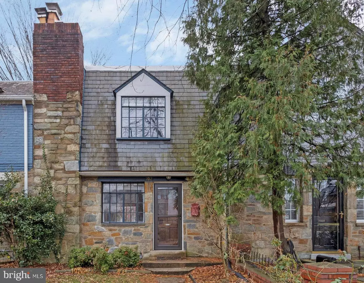 Alexandria, VA 22314,702 DEVON PL