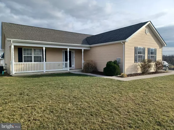 62 SKIPPERS CANYON DR, Martinsburg, WV 25403