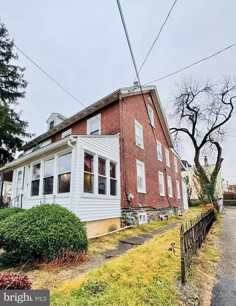 203 CHESTNUT AVE, Ardmore, PA 19003