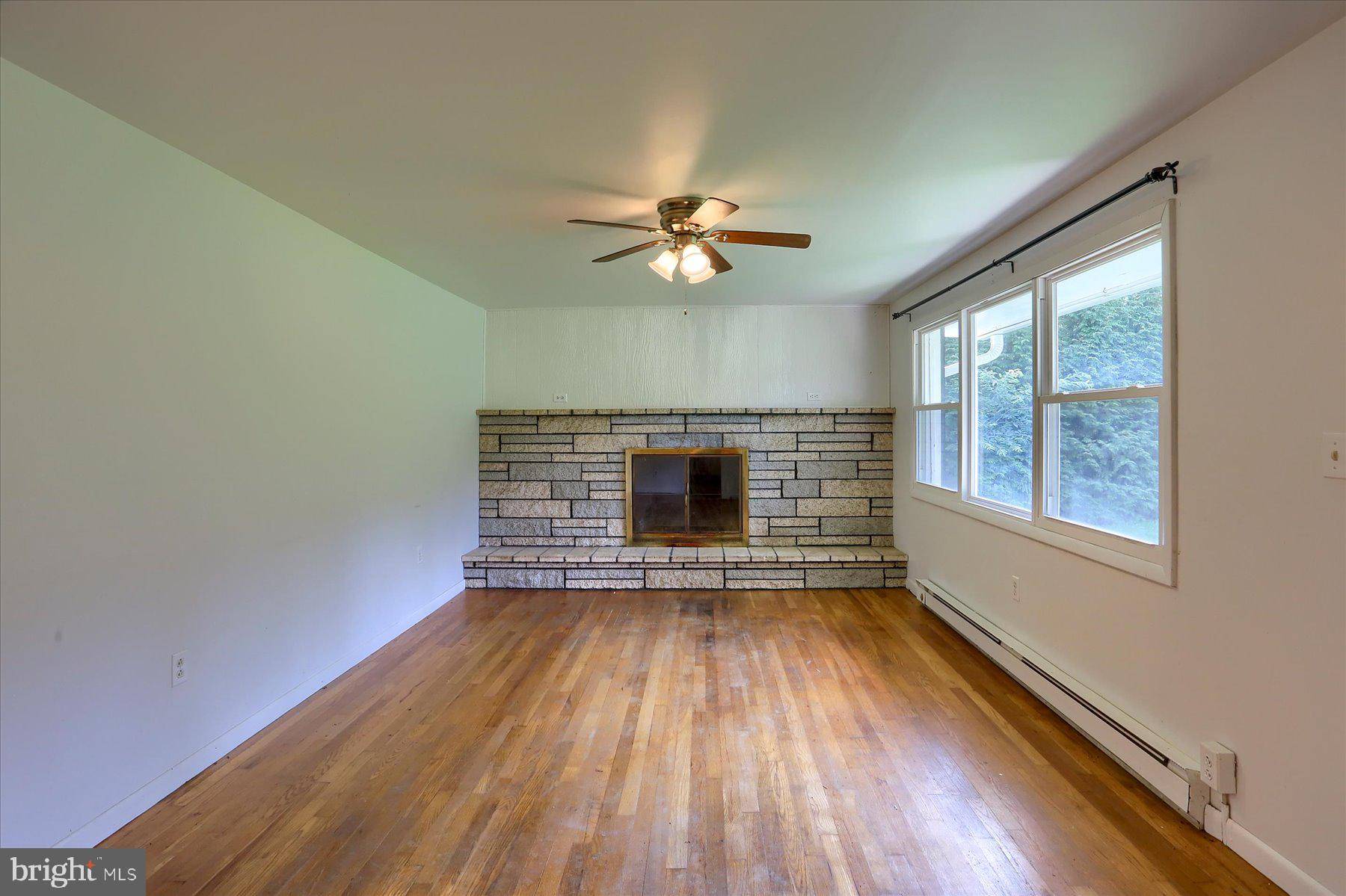 Dauphin, PA 17018,650 SINGER LN