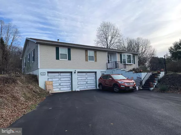 165 HILLSTREAM RD, Red Lion, PA 17356