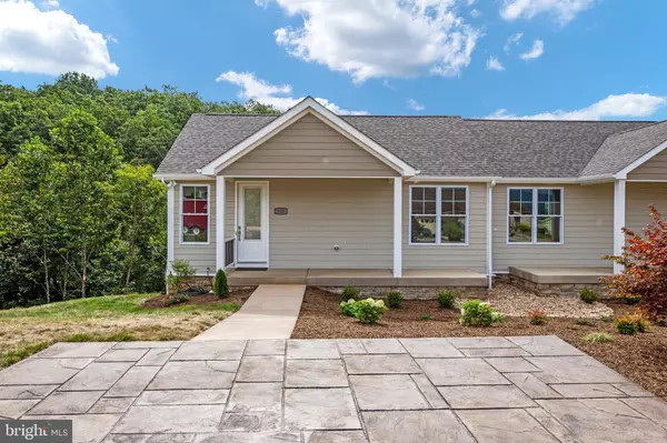 Strasburg, VA 22657,136 STONY POINTE WAY