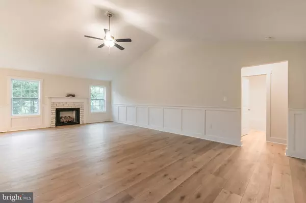 Kearneysville, WV 25430,41 PABALEENA LN