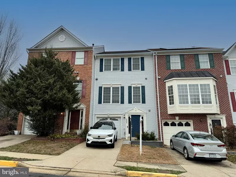 5233 BALLYCASTLE CIR, Alexandria, VA 22315