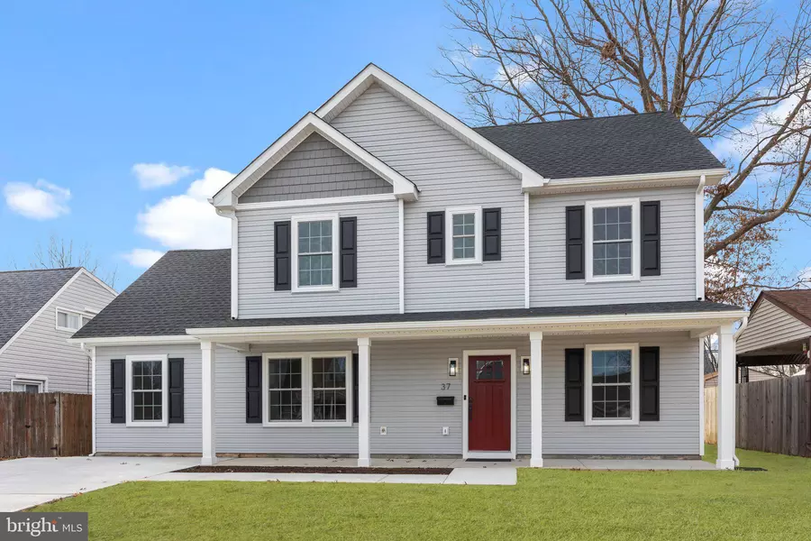 37 NARCISSUS LN, Levittown, PA 19054