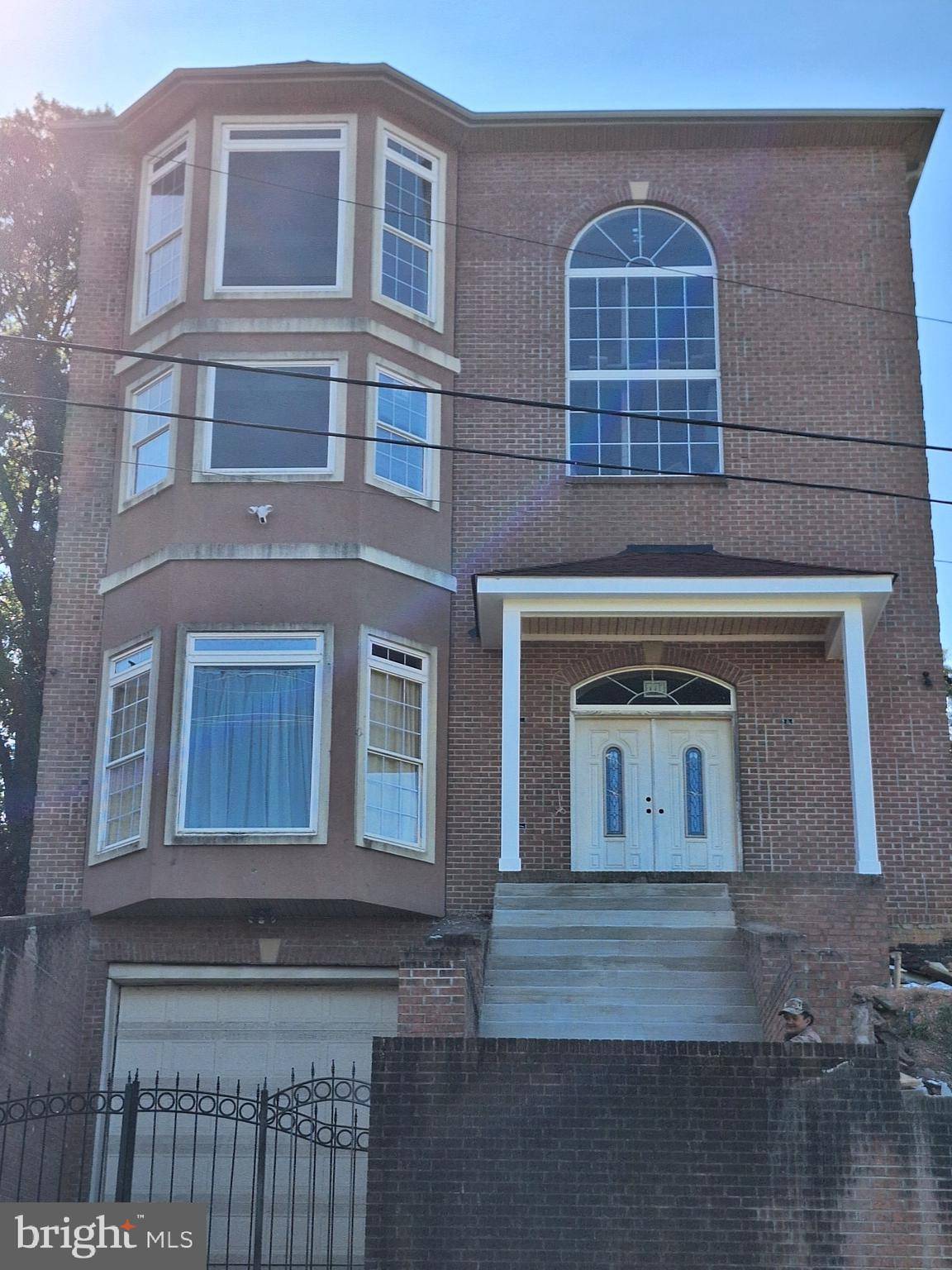 5001 ASTOR PL SE, Washington, DC 20019