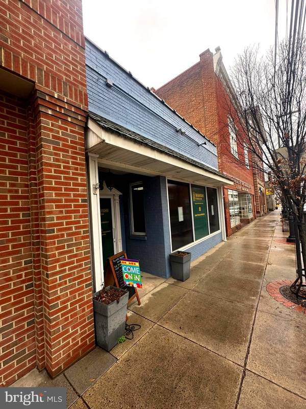 Moorefield, WV 26836,106 N MAIN ST