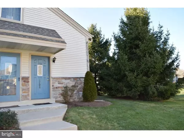 1708 FOXMEADOW CIR #CONDO 1708, Royersford, PA 19468