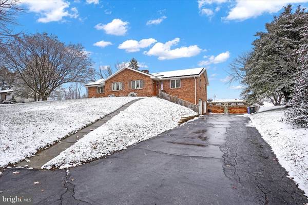 821 JULI DR, New Freedom, PA 17349