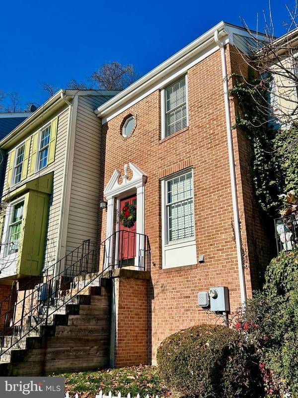 5019 9TH ST S, Arlington, VA 22204