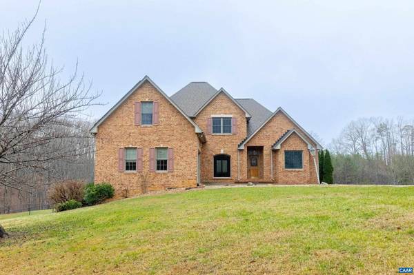 4654 ROARING RUN RD, Goode, VA 24556