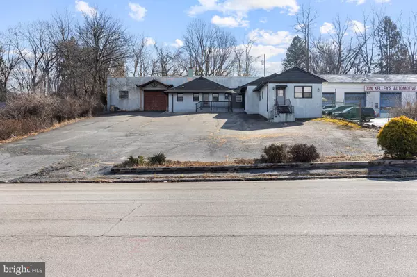 Newtown Square, PA 19073,3626 WINDING WAY