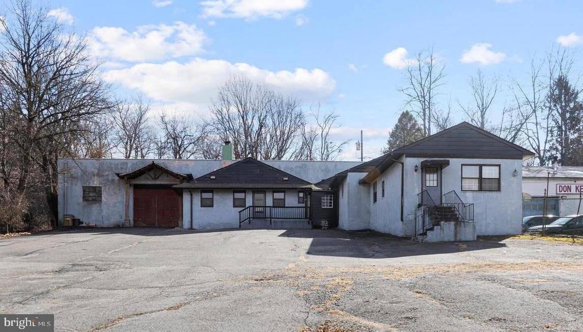 Newtown Square, PA 19073,3626 WINDING WAY