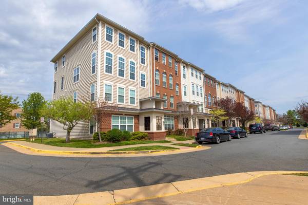 Centreville, VA 20121,6083-B WICKER LN #154