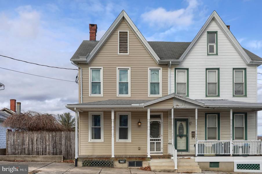 229 E MAIN AVE, Myerstown, PA 17067