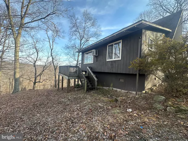 Hedgesville, WV 25427,556 TRAPPER RIDGE LN