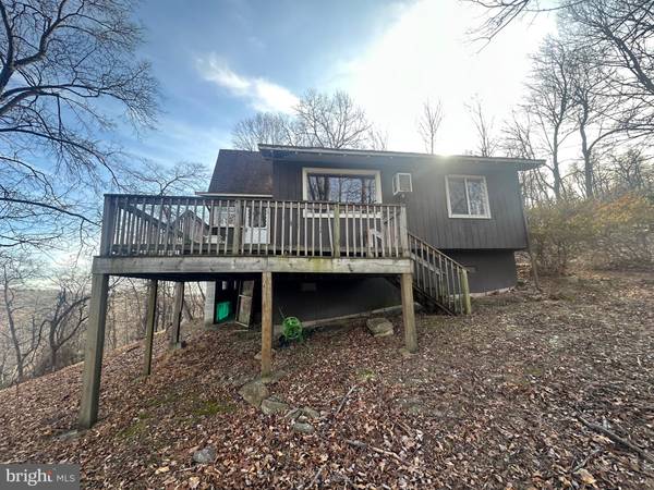 Hedgesville, WV 25427,556 TRAPPER RIDGE LN