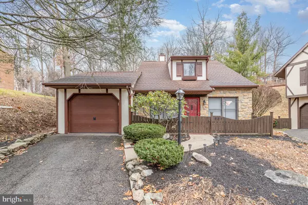 Hummelstown, PA 17036,889 ALPINE DR