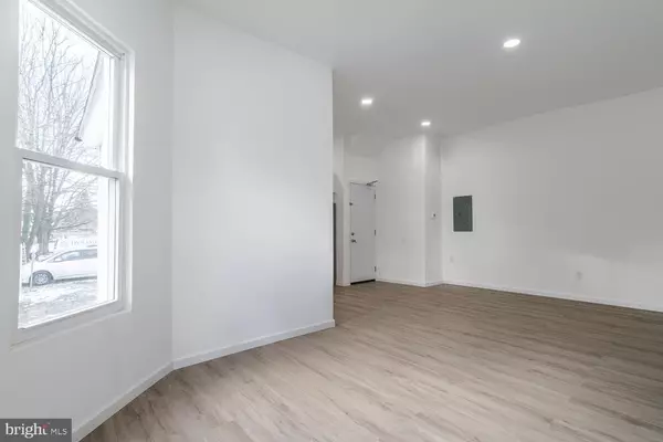 Pemberton, NJ 08068,115 HANOVER ST #APT. 2