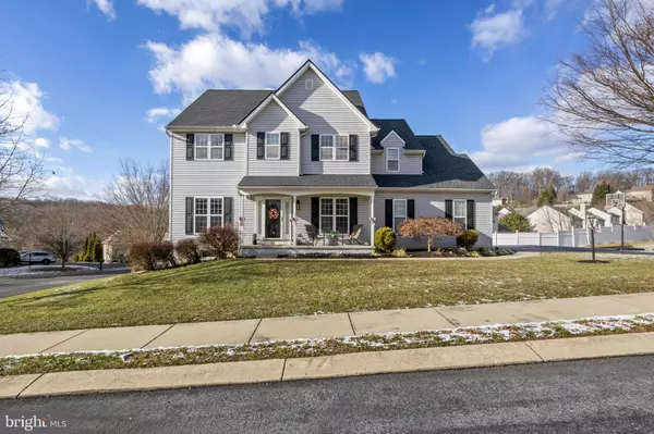 17 STONEWOOD DR,  York,  PA 17407