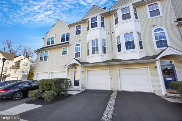 Palmyra, NJ 08065,8102 CYPRESS CT