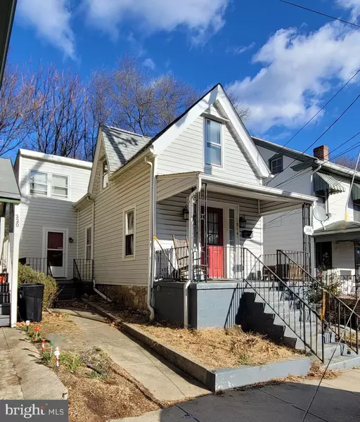 316 W STEPHEN ST, Martinsburg, WV 25401